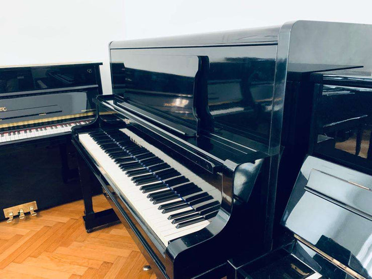 Kawai K48 Klavier