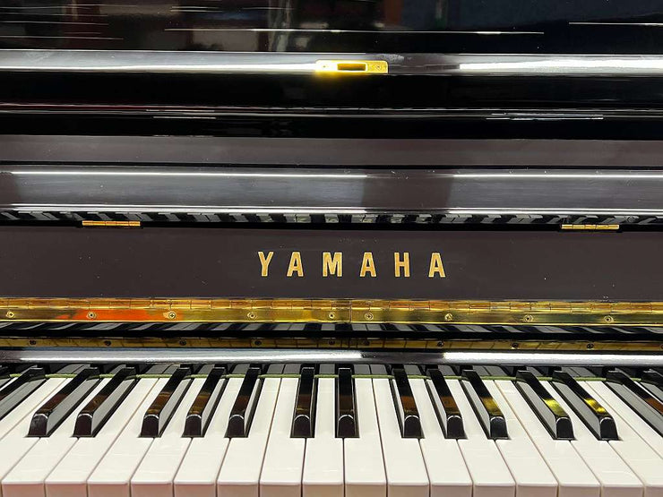 Yamaha U3